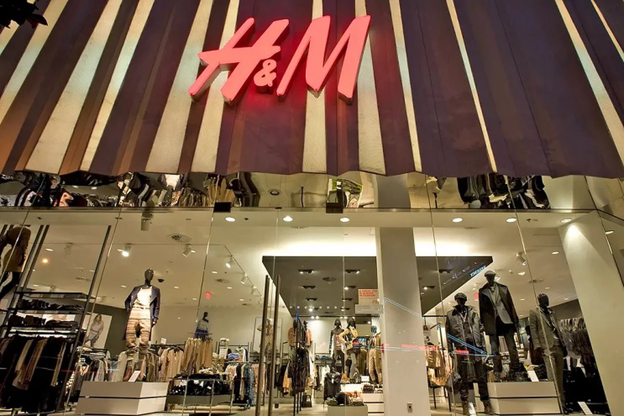 Algodón sostenible, laboratorios científicos y ropa alquilada: el nuevo modelo comercial de H&M para liderar la industria de la moda