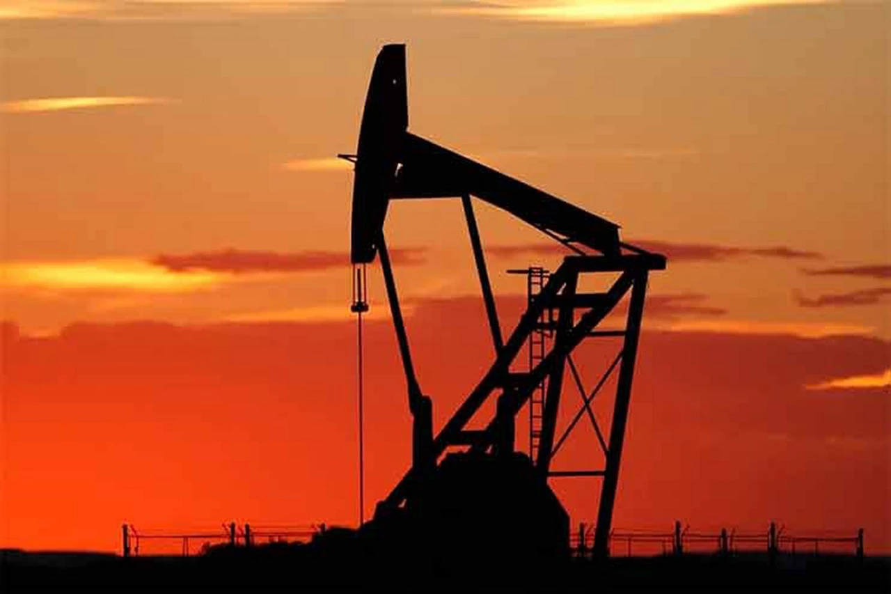 Se profundiza la caída del petróleo con pérdidas de hasta el 30%