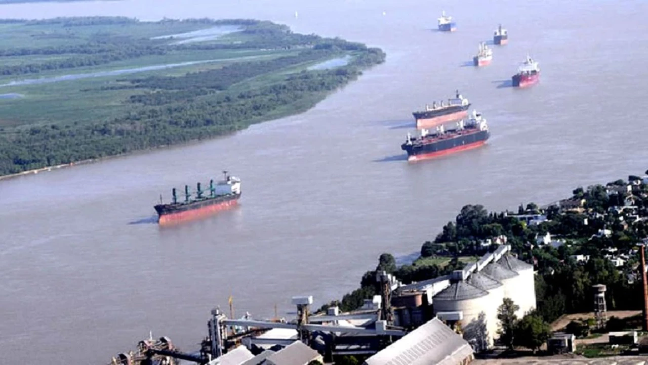 Cuarentena total: crece la tensión en los puertos y peligra el 80% de las exportaciones