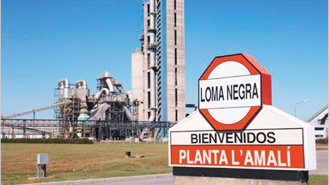 Mientras cierra su venta, Loma Negra se ve afectada por la caída en las ventas de cemento