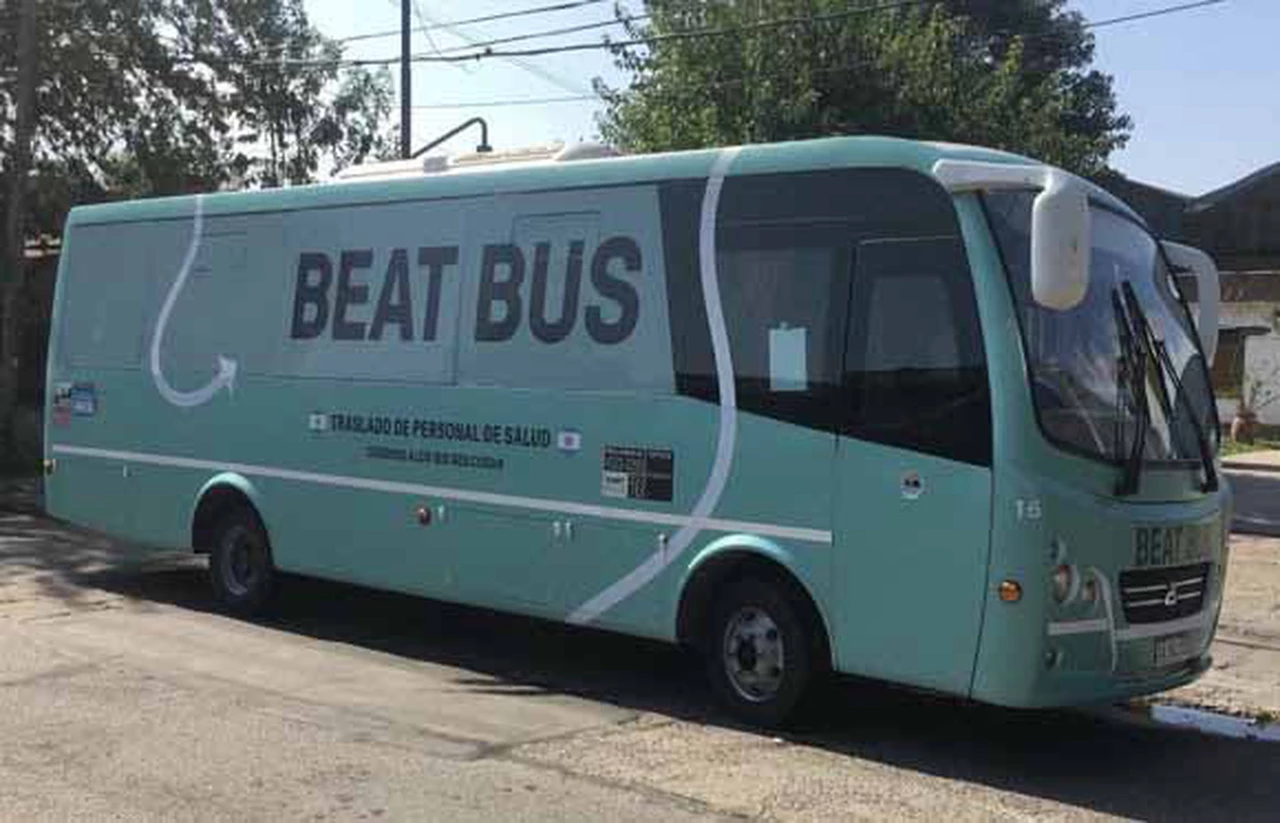 Una app de movilidad habilita un bus gratuito para trasladar al personal de salud en la provincia de Buenos Aires