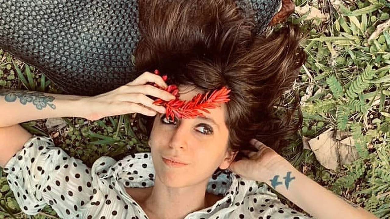 Florencia Kirchner posó con un kimono de encaje: "El mío sería un paraíso ebrio"