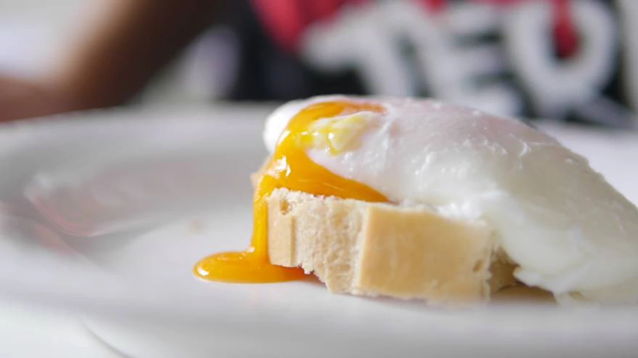 Este es el truco definitivo para hacer huevos poche y que salgan perfectos