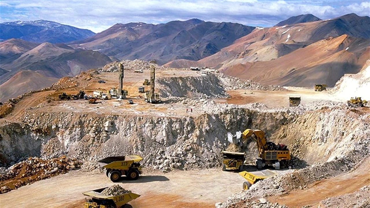 La mayor central energética del país ingresa ahora al negocio de la extracción de oro y plata