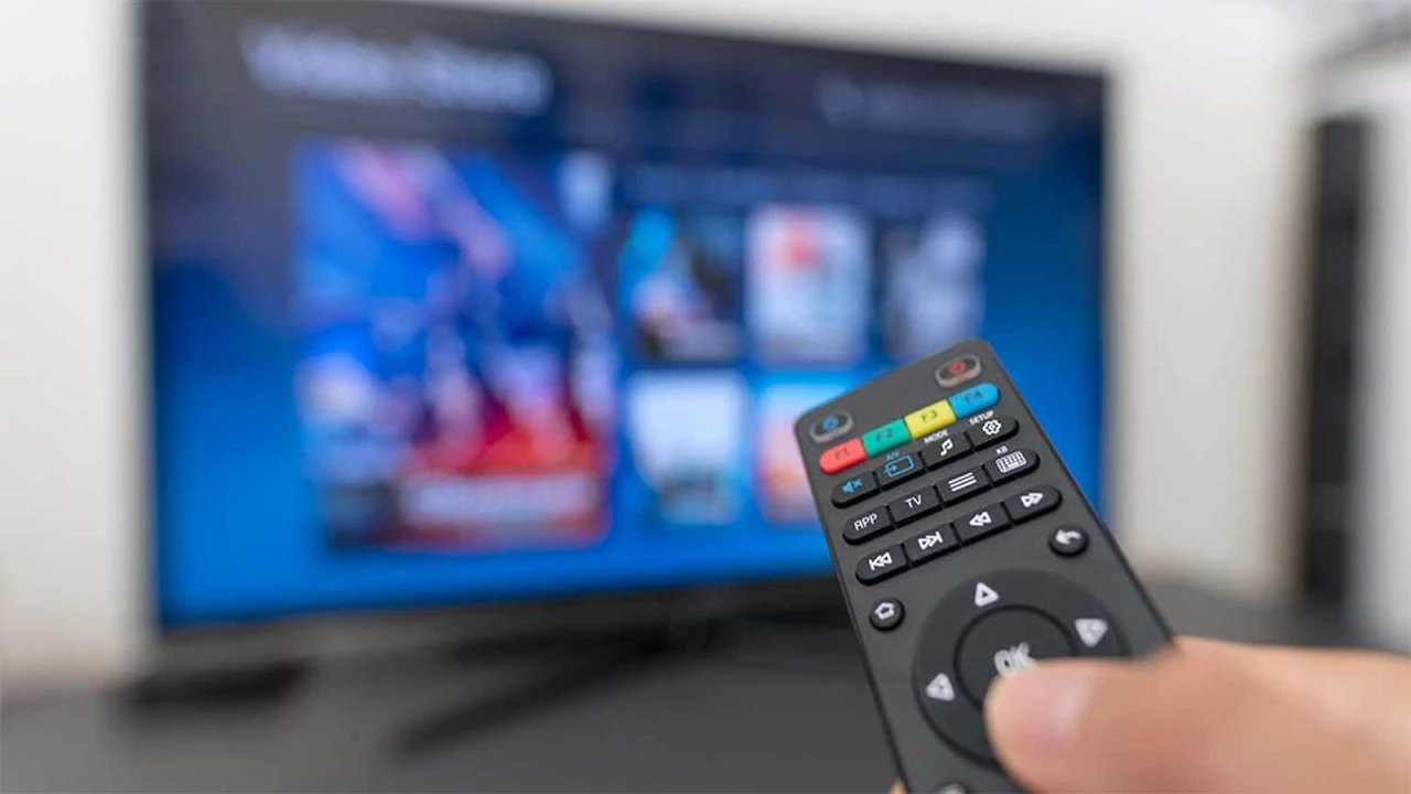 ¿El Gobierno le da "una manito" a DirecTV?: la TV satelital queda fuera del congelamiento de precios