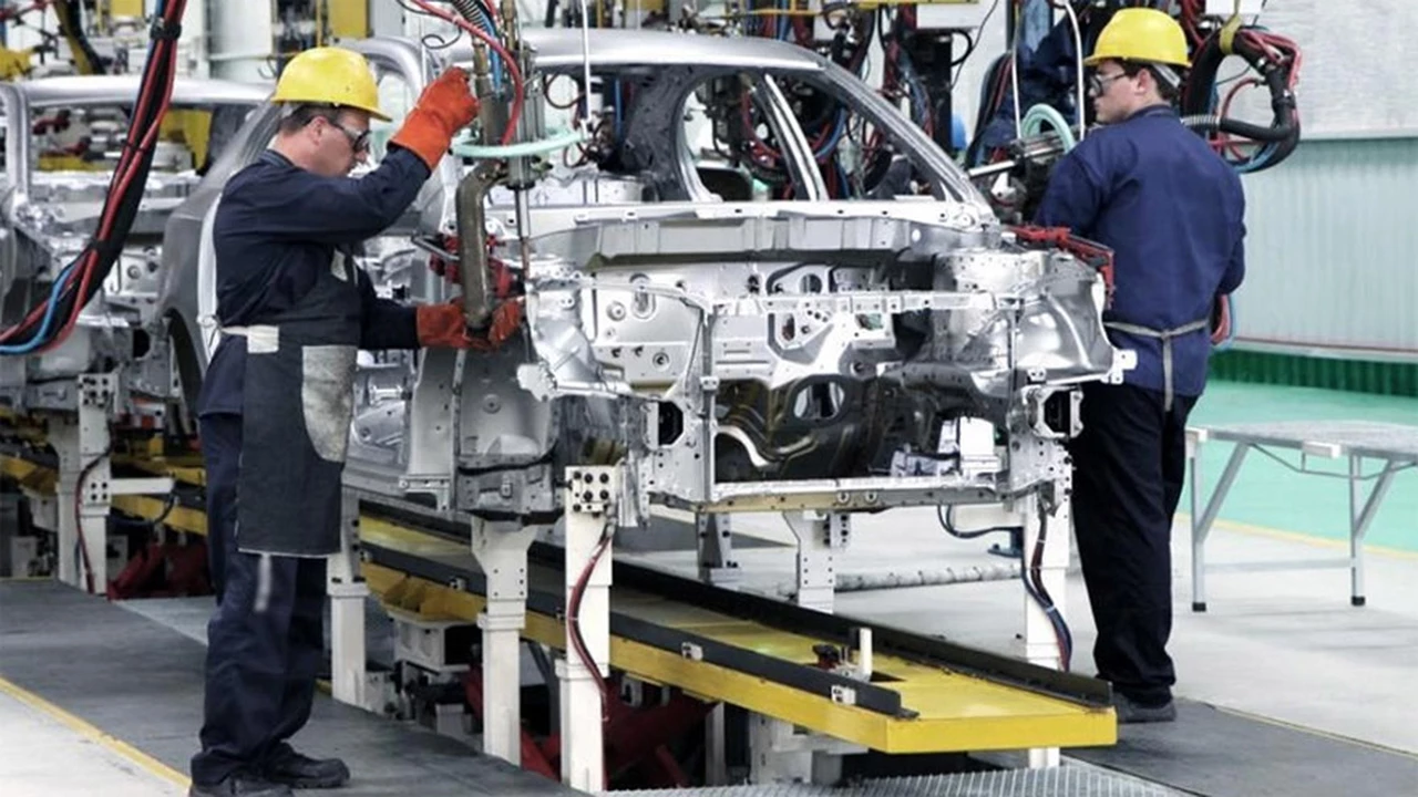 La producción de autos subió 20% en noviembre, pero otro dato preocupa a las terminales argentinas