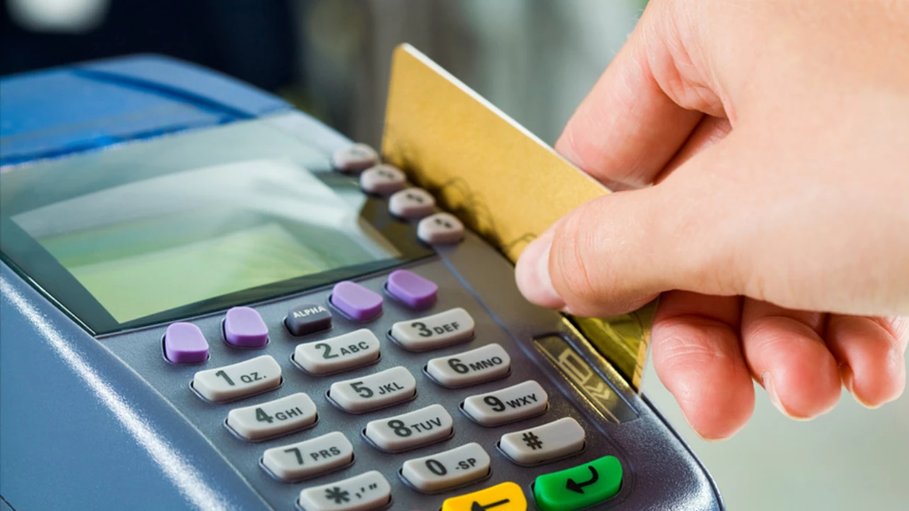 Ventas con tarjeta de débito: avanza en Diputados el proyecto de acreditación inmediata a comercios