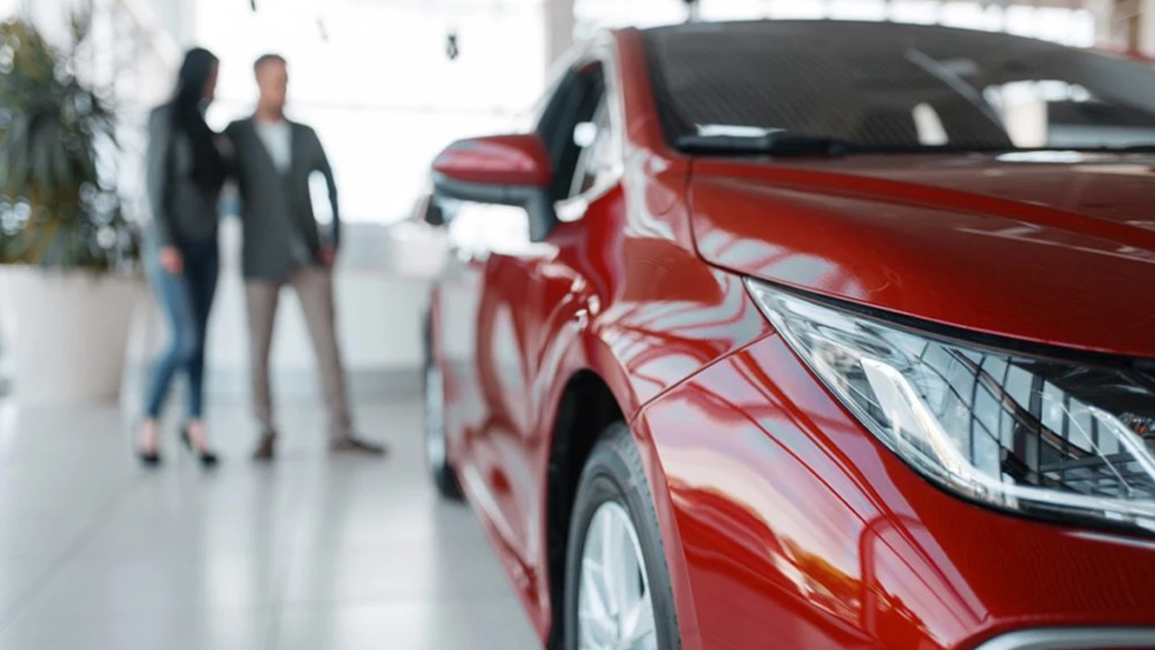 Autos: la venta de vehículos cayó 31% en agosto a pesar de que concesionarios ofrecen "verdaderas oportunidades"