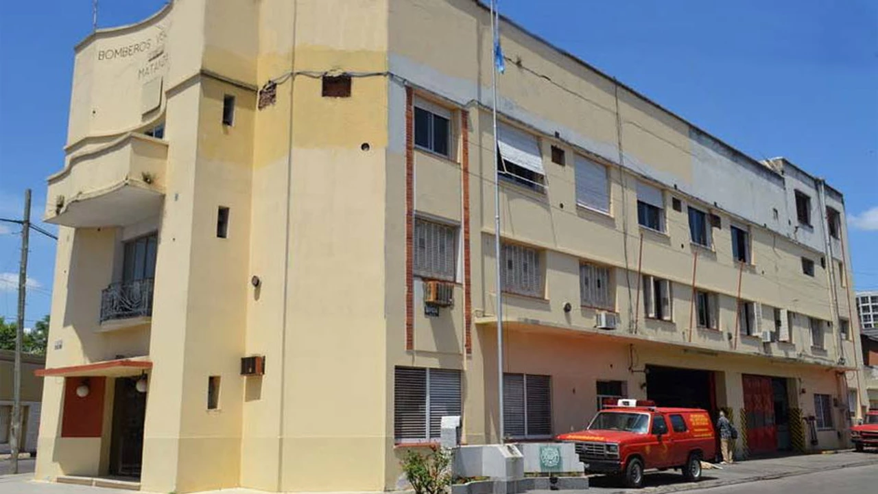 Insólito: bomberos voluntarios de La Matanza ponen en venta su cuartel central por deudas con AFIP