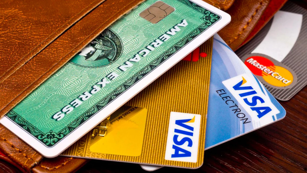 Atención comercios: quieren cambiar comisiones y tiempos de acreditación en compras con tarjeta de crédito