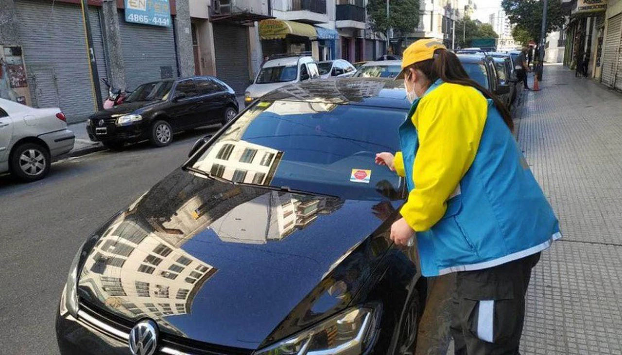 Vuelven las multas por mal estacionamiento en la Ciudad de Buenos Aires: ¿de cuánto serán?