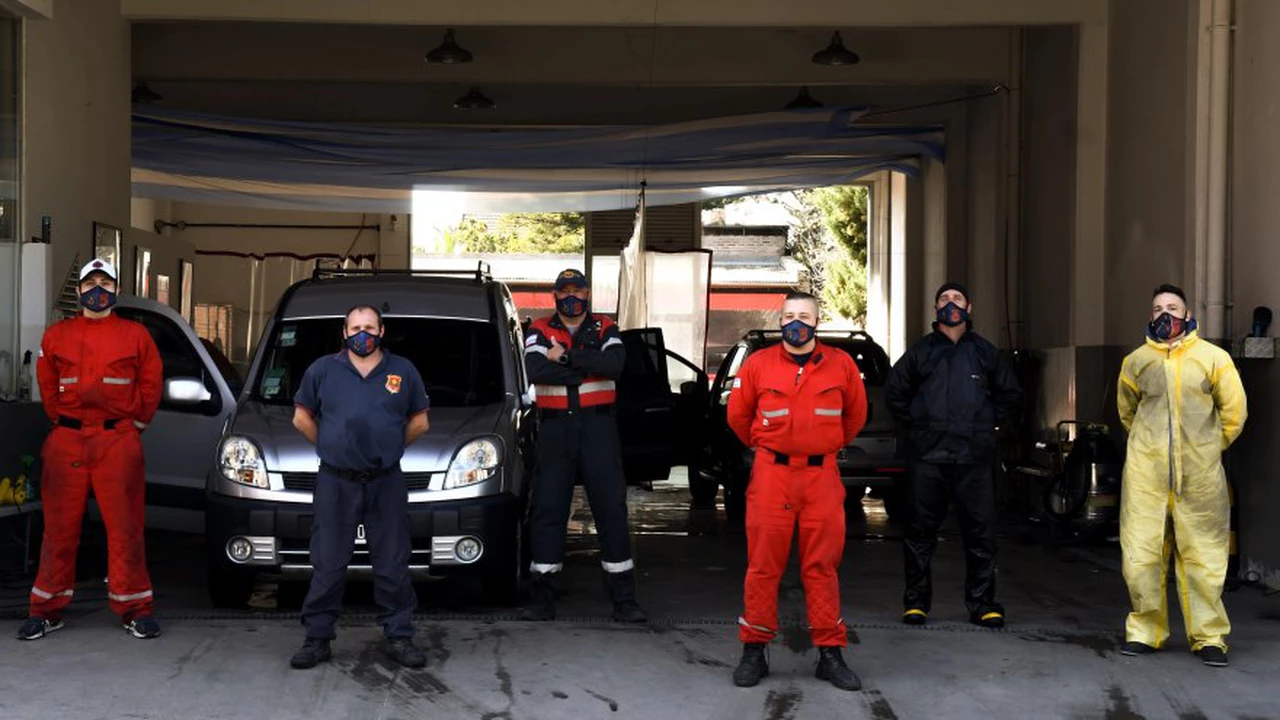 Insólito: un cuartel de bomberos de Villa Ballester empezó a funcionar como lavadero de autos para sobrevivir