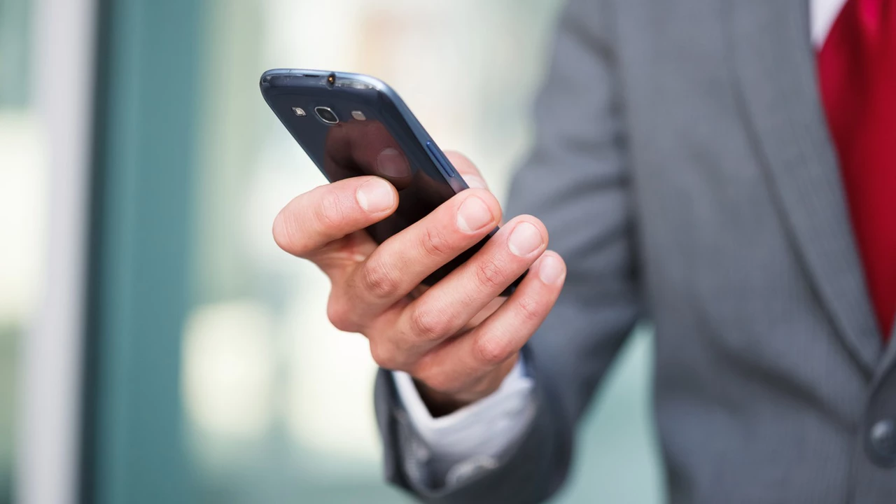 Cómo rastrear un celular usando Android o iOS: opciones para todos los teléfonos