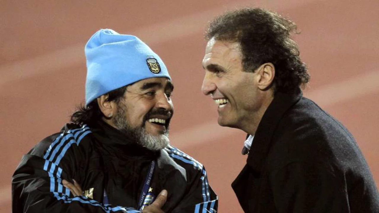 Así fue el efusivo saludo de Oscar Ruggeri a Diego Maradona en su cumpleaños: "¡Mi capitán!"