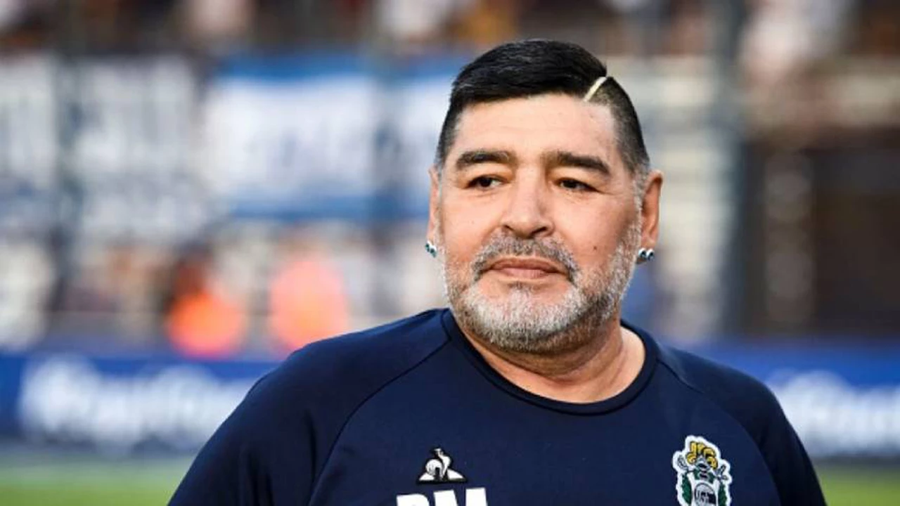 Diego Maradona, por siempre en la blockchain: mirá cómo es la figurita digital del "10"