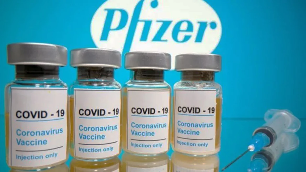 Entre el escándalo y la "redención": Pfizer sacude al mundo con su vacuna a pesar de su historial de polémicas