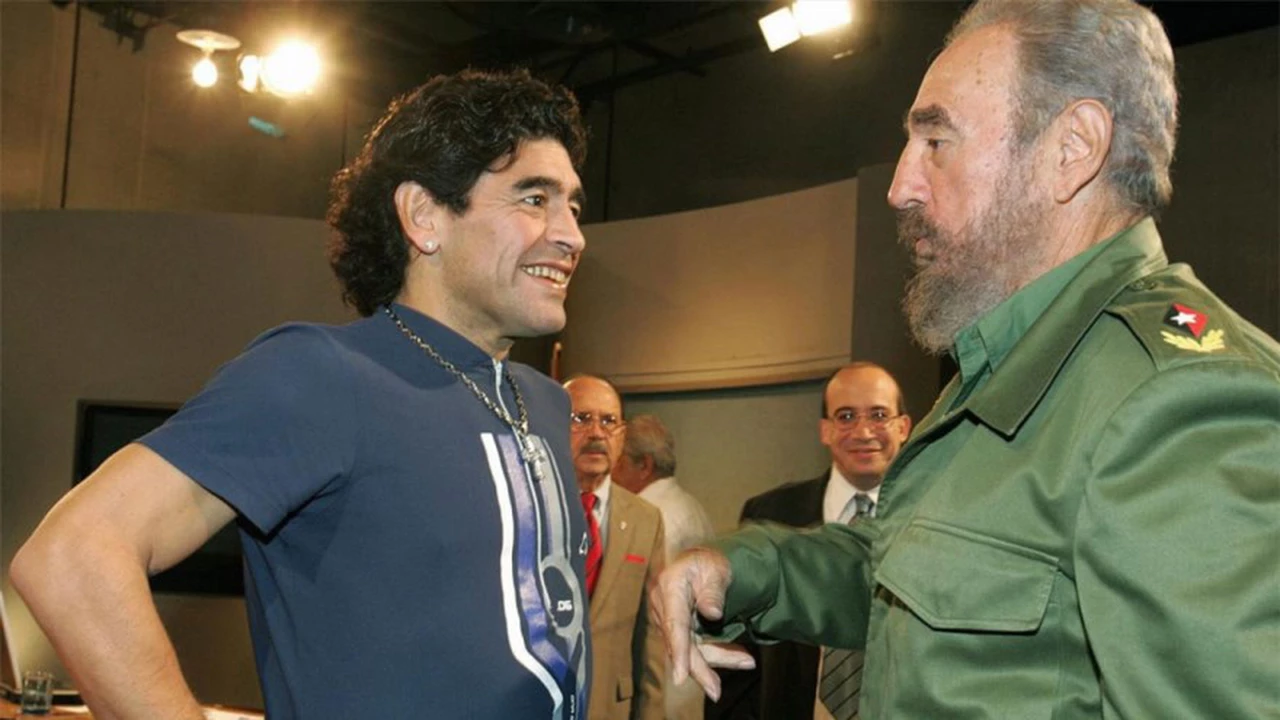 Maradona y una gambeta al destino: murió el mismo día que su admirado Fidel Castro