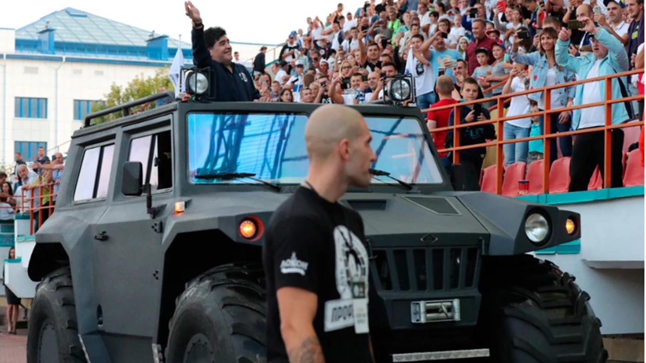 Derechos de imagen, autos de lujo y un tanque: el patrimonio que dejó Maradona
