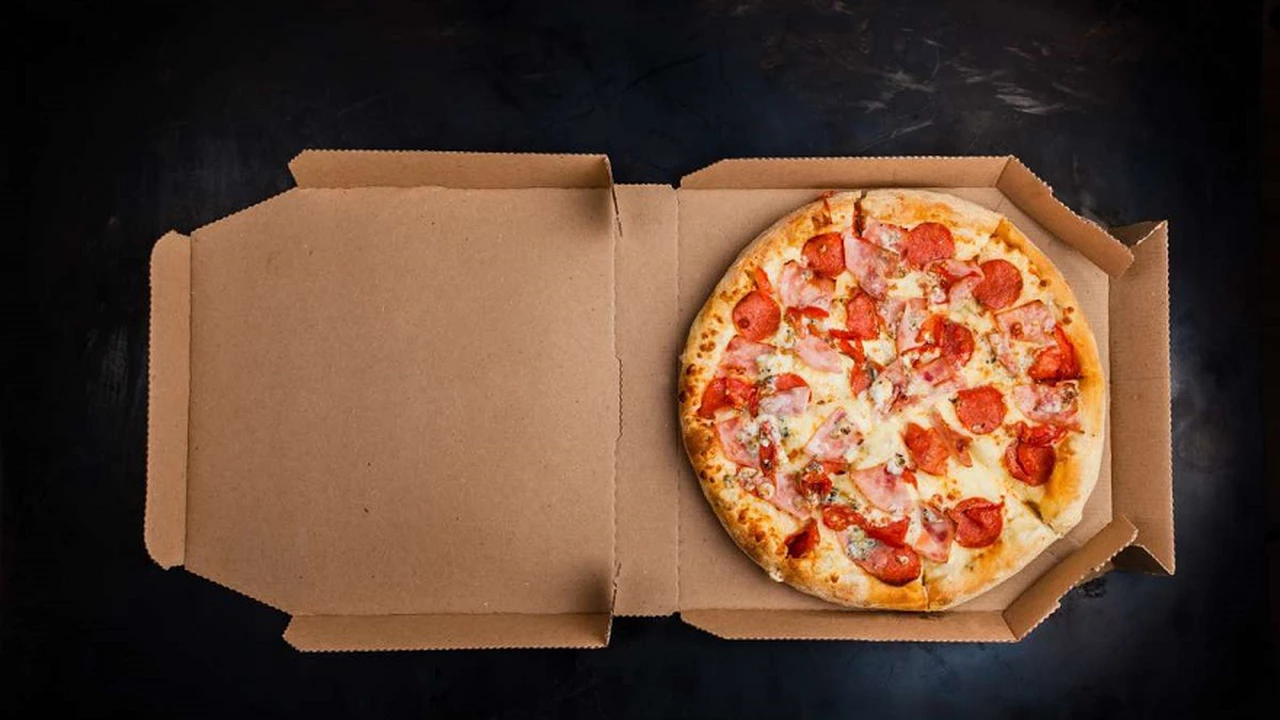 Cómo cortar una pizza para que todas sus porciones sean iguales, según matemáticos