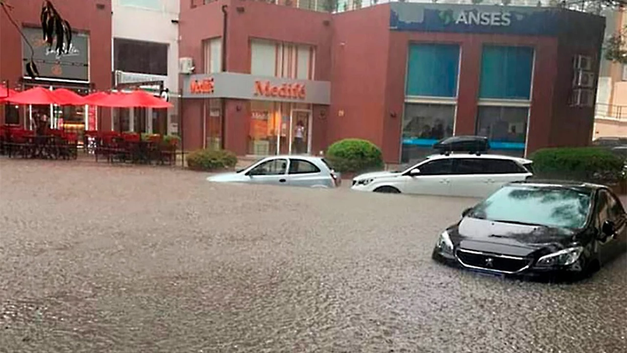 Pinamar se convirtió en tendencia por las imágenes de las inundaciones