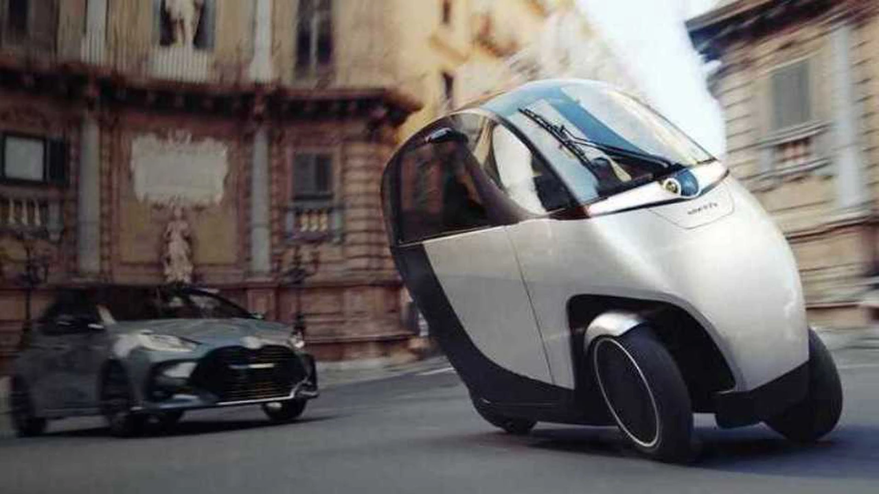 Insólito vehículo ecológico: así es el Nimbus Halo, una mezcla de moto, bicicleta y auto eléctrico