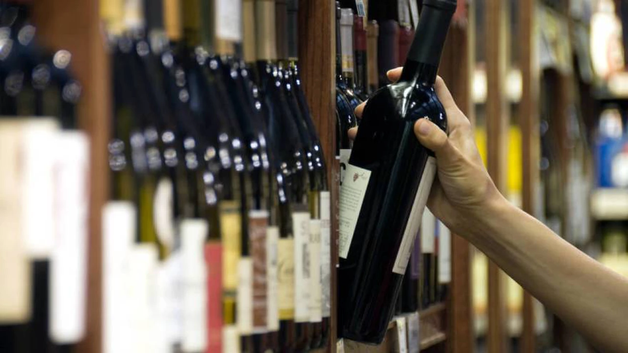 El vino en las góndolas: este el altísimo porcentaje de impuestos que tiene la tradicional bebida argentina