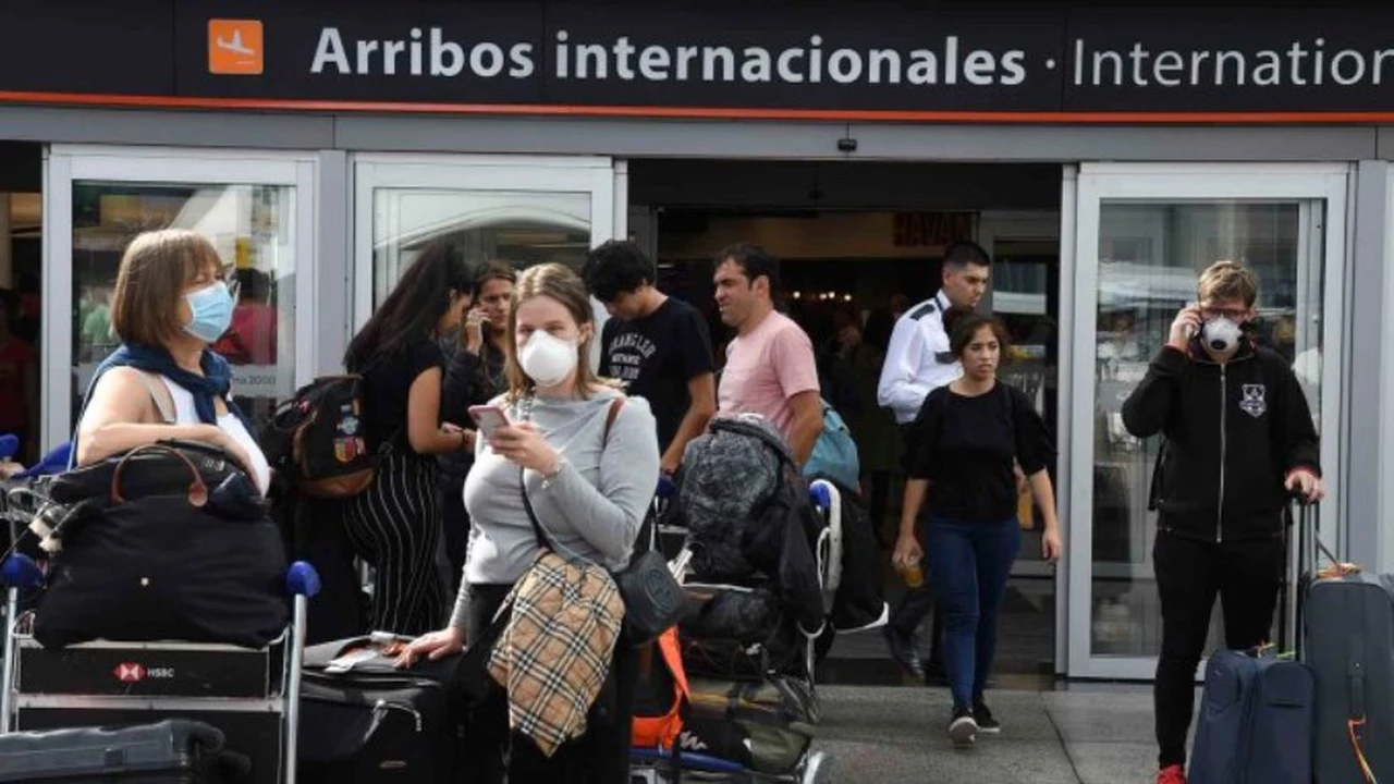 Alerta por coronavirus: peligran los viajes de egresados y endurecen los controles a los turistas