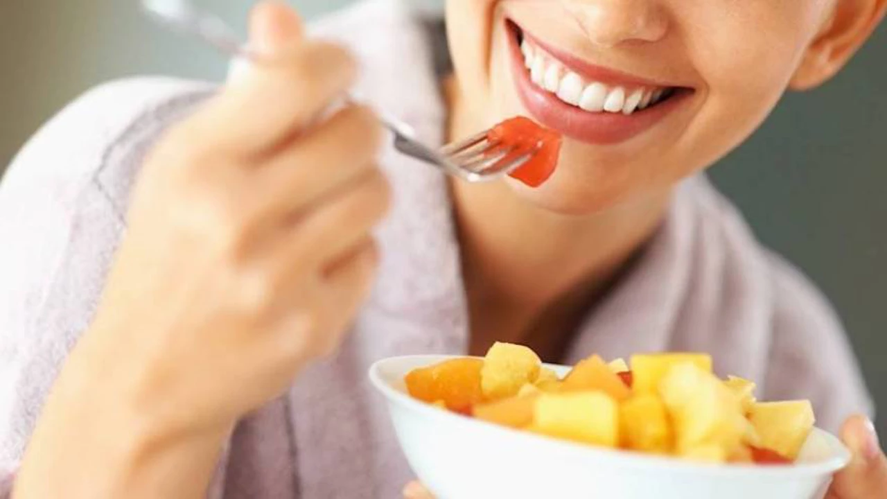 Comida para ser feliz: 5 alimentos que potencian la serotonina