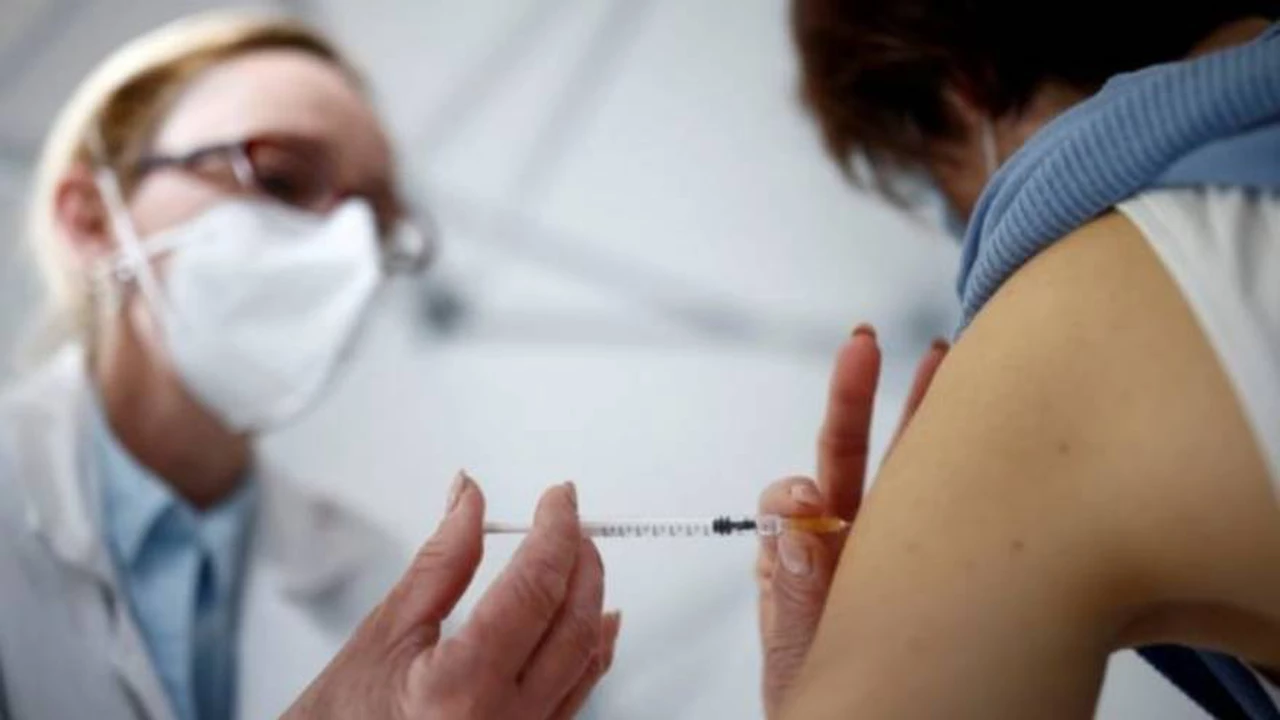Empleadores podrán exigir el retorno a la presencialidad de los vacunados