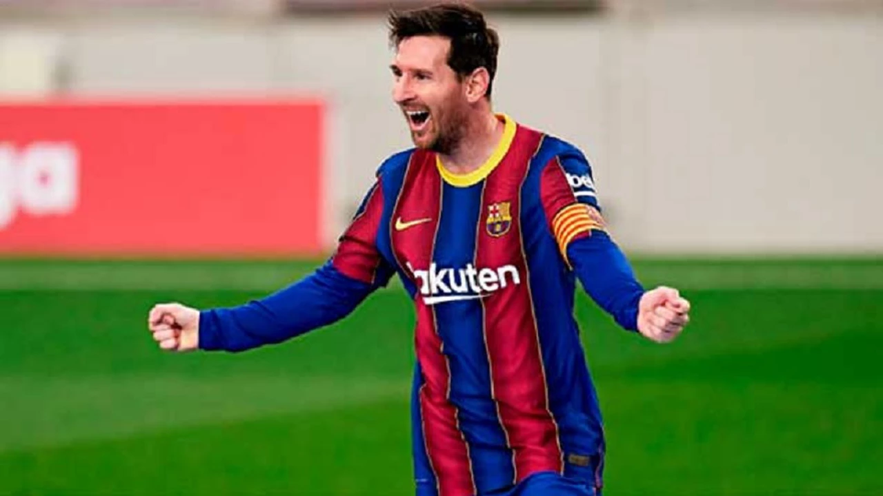 Este golazo de tiro libre dejó a Lionel Messi a un paso de igualar un récord de Maradona