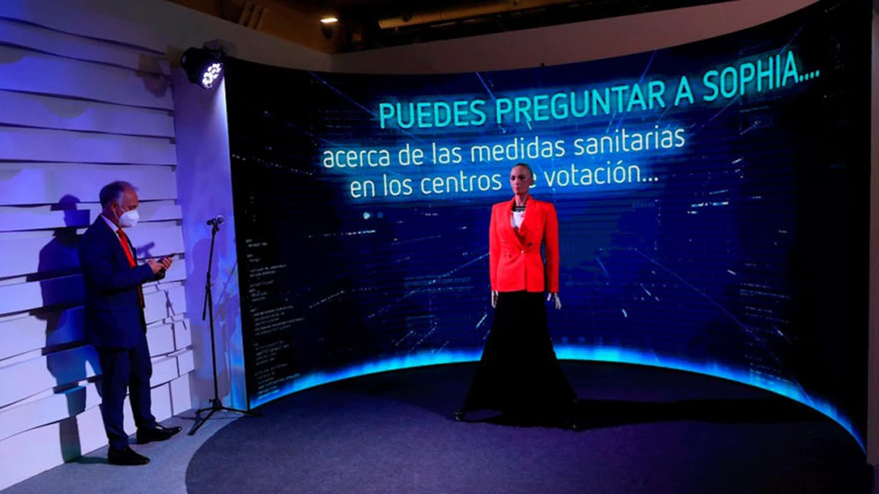 Las limitaciones de Sophia, el robot que participó de la jornada electoral de Madrid