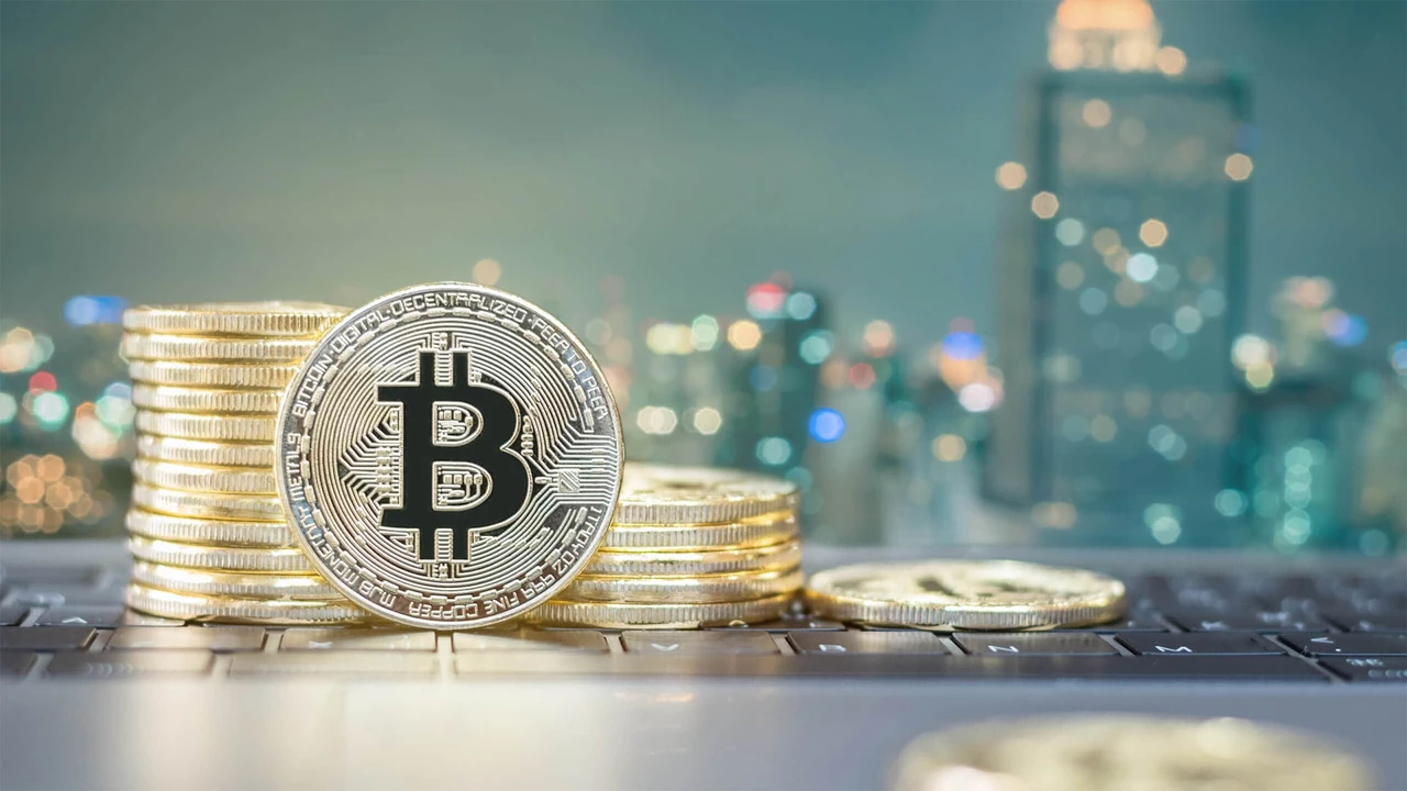 Por primera vez desde enero, el bitcoin cotiza por debajo de los u$s30.000