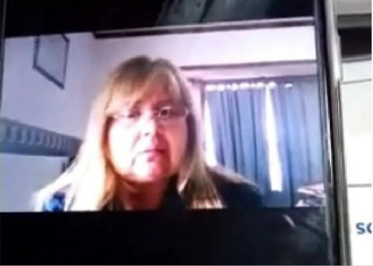 Escándalo en Santa Cruz: una maestra aseguró que el coronavirus no existe