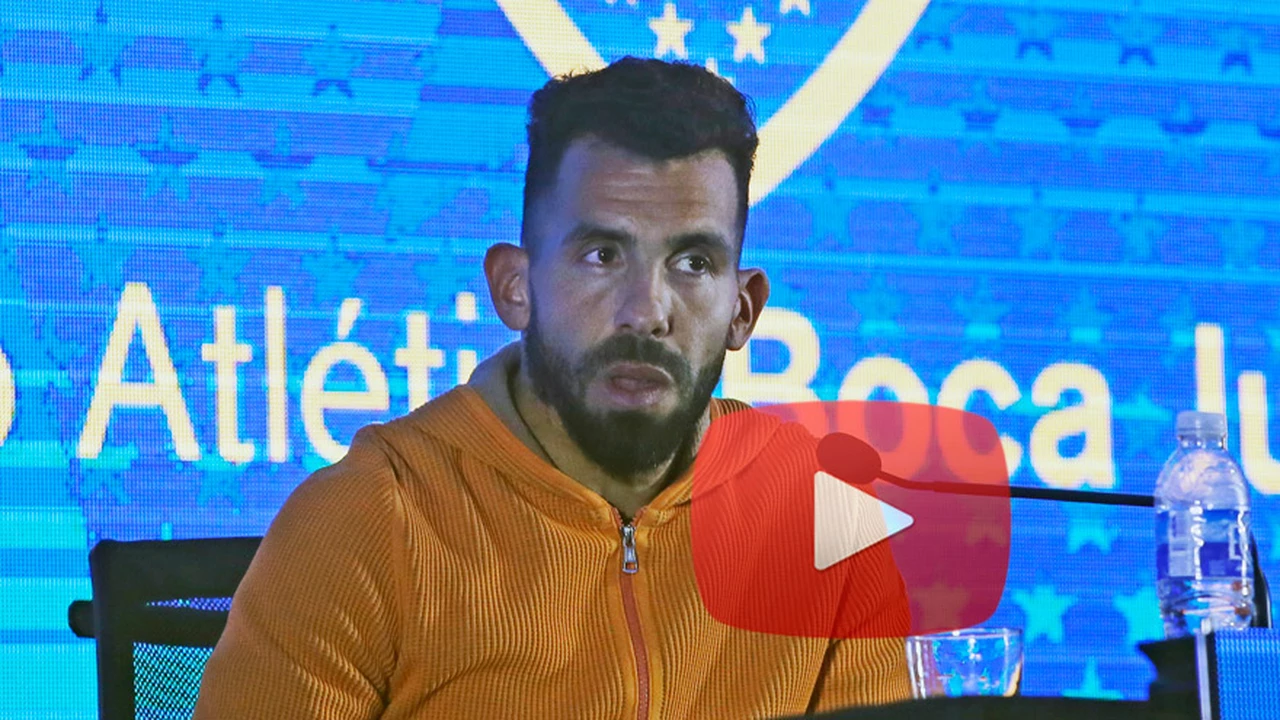 Video: Carlos Tevez y Riquelme se abrazaron tras el anuncio que conmovió a Boca