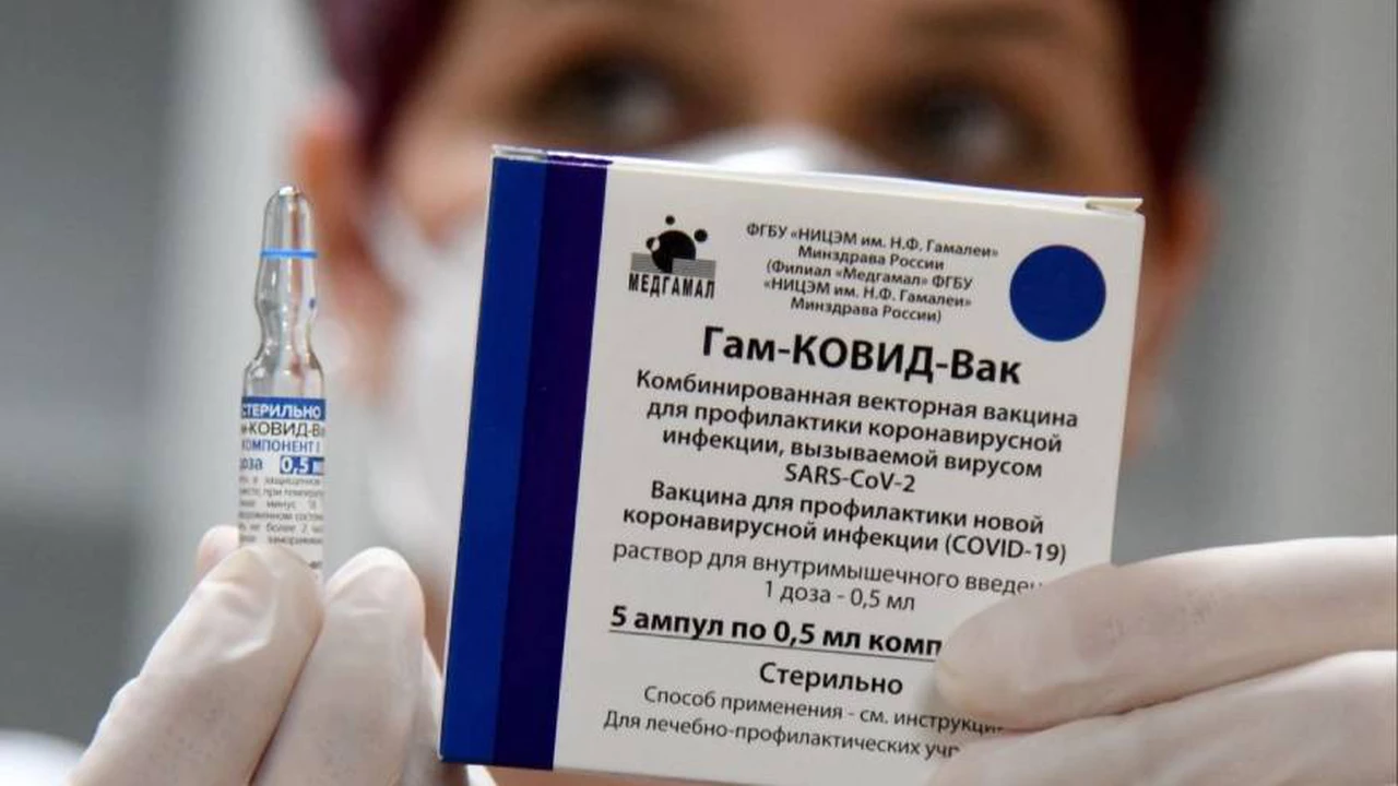 Rusia suspendió la vacunación por falta de dosis  de Sptunik: ¿qué pasa en Argentina?