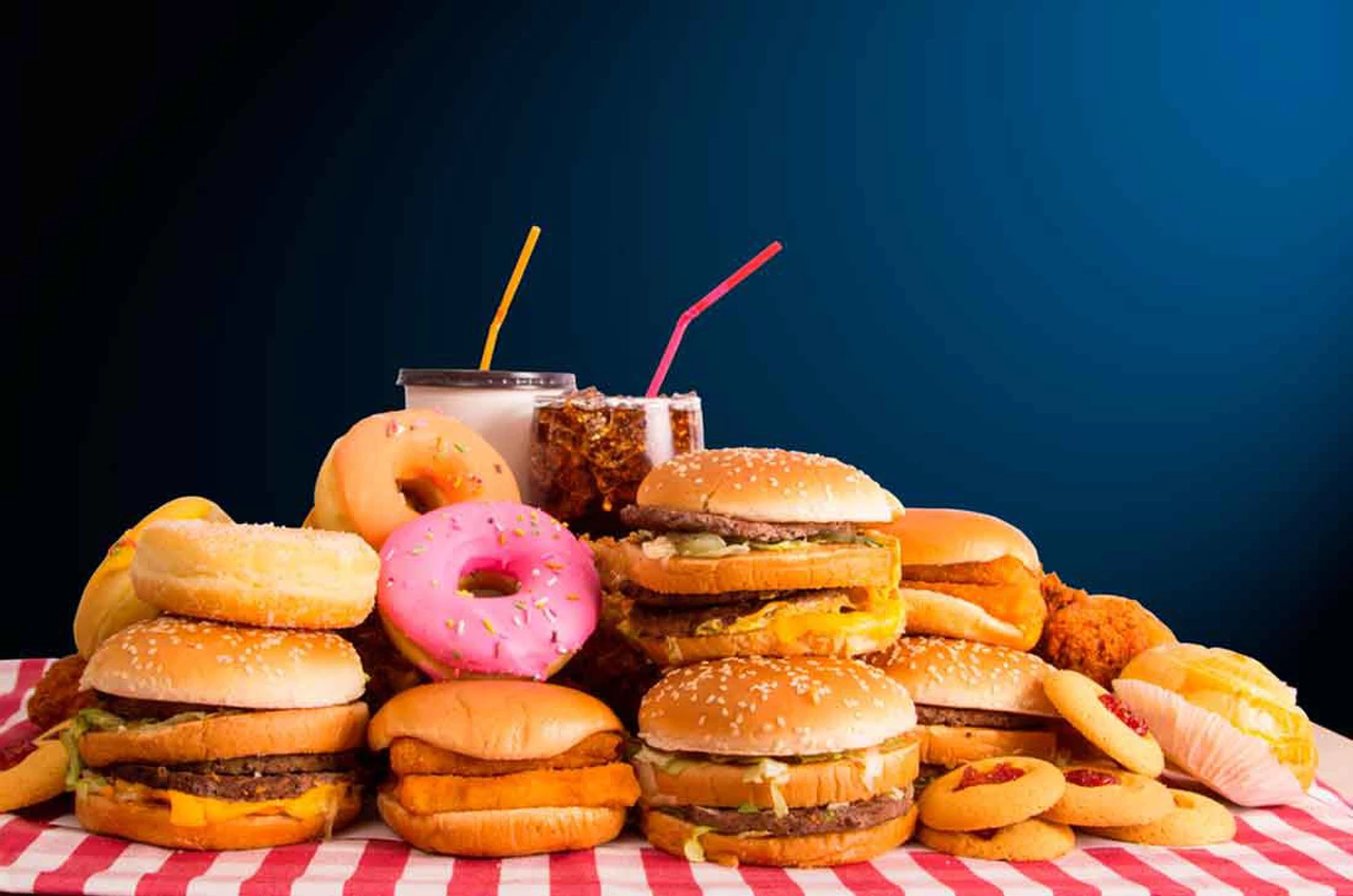 Que es la comida chatarra y cómo afecta a la salud: 10 ejemplos de este tipo de producto