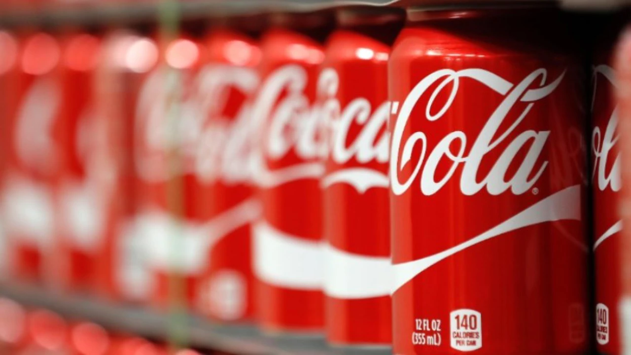 Warren Buffett mantiene en cartera desde hace 34 años a Coca-Cola: cuáles son los motivos