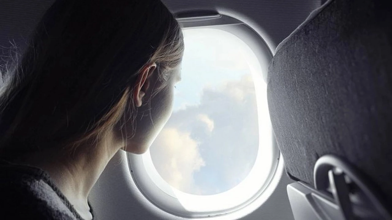 Por qué las ventanas de los aviones son redondas y no cuadradas