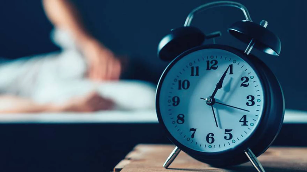 ¿Tenés problemas para dormir o te despertás de noche? Esto aconsejan los expertos para mejorar tu sueño