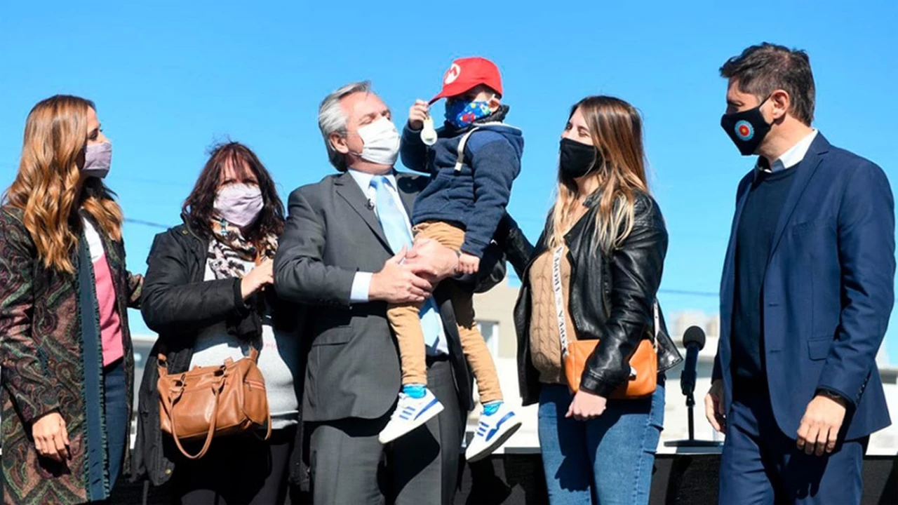 El Presidente abrió la campaña electoral en la Provincia con Tolosa Paz y Gollán