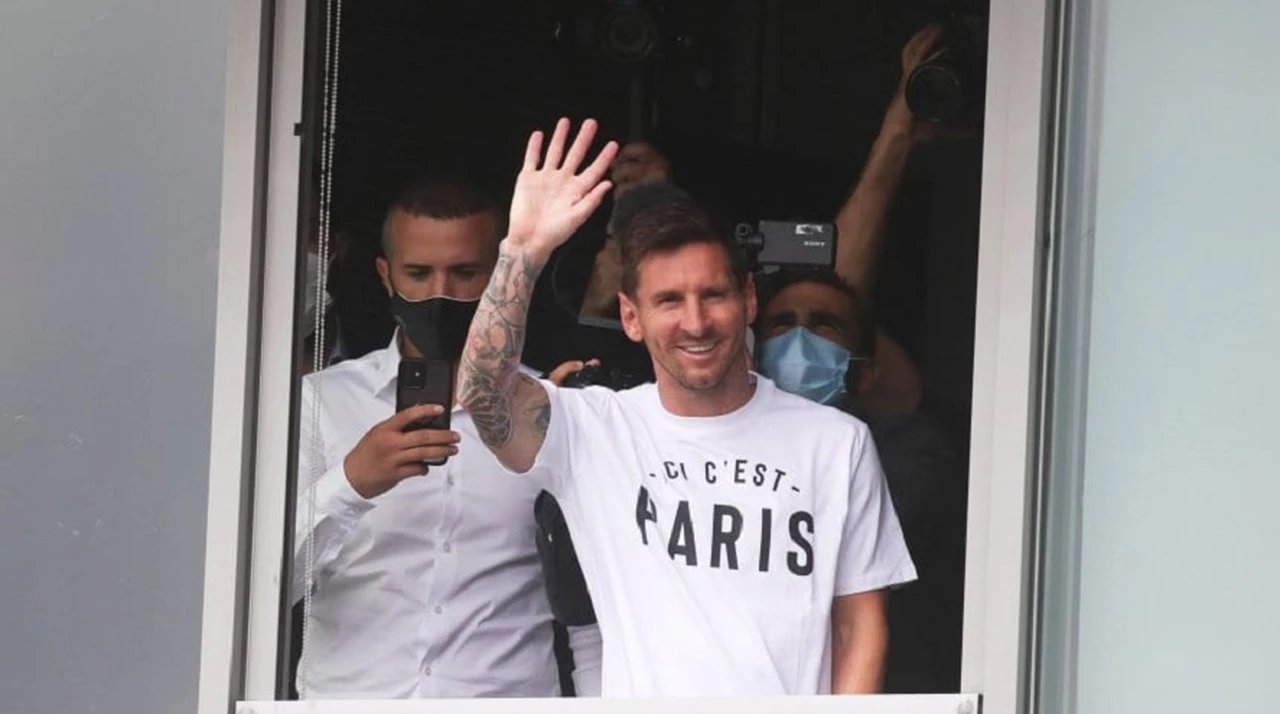¡Hay acuerdo! Messi arregló con el PSG y ya está en París para firmar contrato con su nuevo club