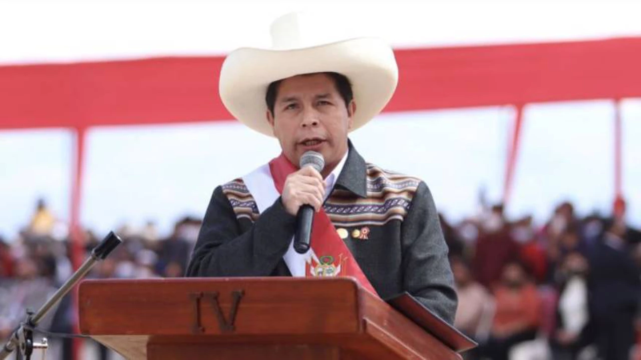 Virtual autogolpe de Estado en Perú: Pedro Castillo disolvió el Congreso cuando iba a votar su inhabilitación
