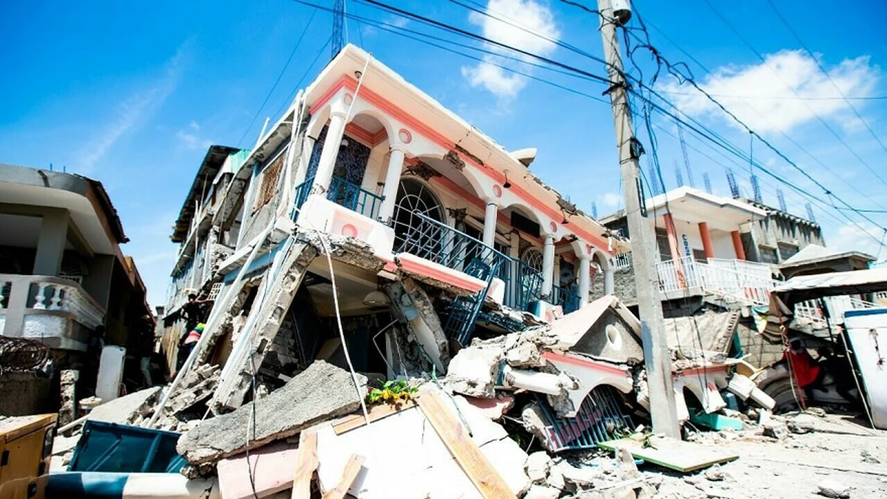 Terremoto en Haití: una semana después, encuentran a 24 sobrevivientes