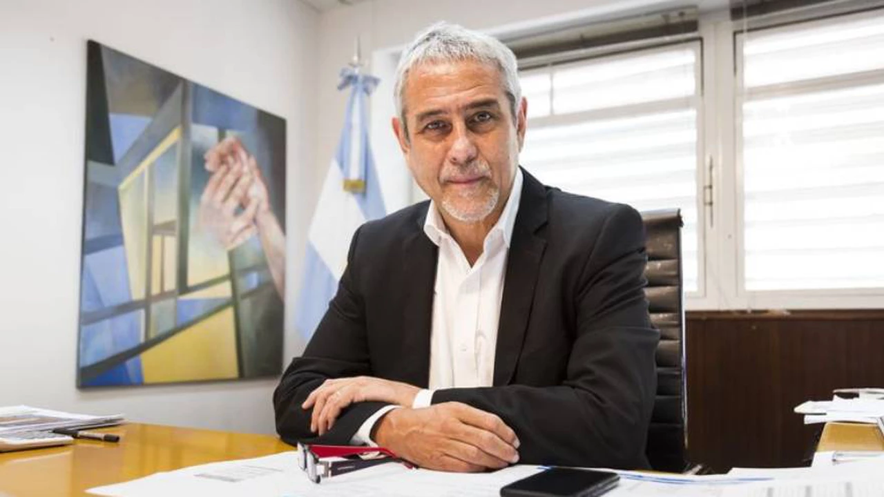 Jorge Ferraresi: "De una manera u otra, todos los ministros presentamos la renuncia"