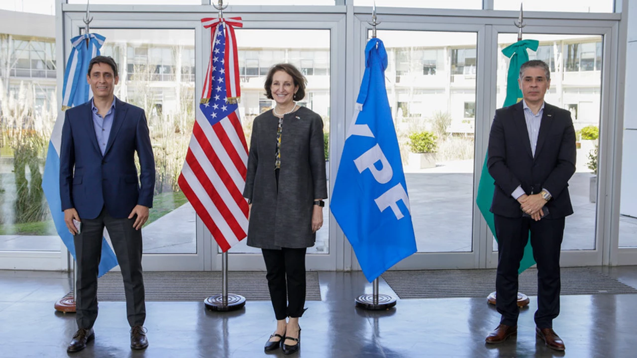 Directivos de YPF se reunieron con miembros de la Embajada de EE.UU.