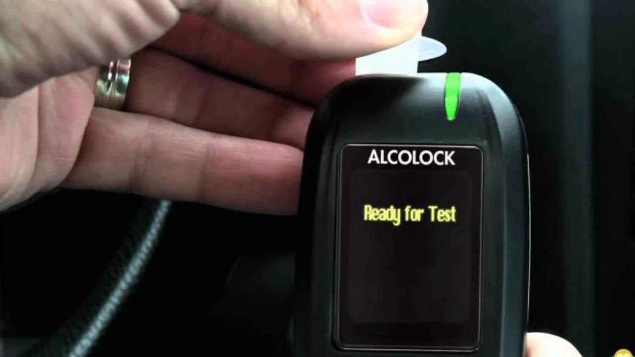 Cómo funciona Alcolock, el dispositivo antiarranque que quieren colocar en los vehículos a partir de 2022