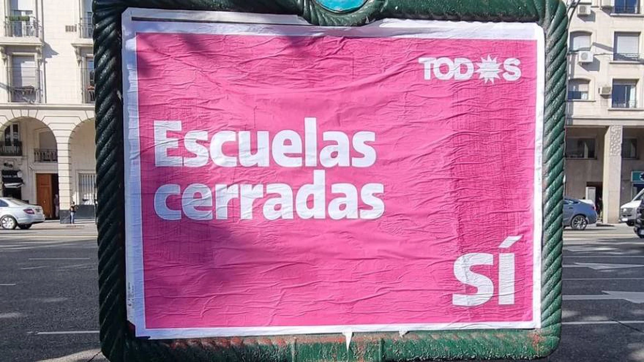 "Fiestitas en cuarentena en Olivos, sí": los afiches contra el Gobierno que parodian la campaña oficial