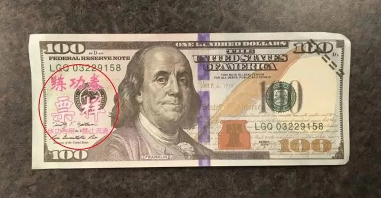 Alerta dólar blue: advierten la presencia de billetes falsos en el mercado negro de divisas