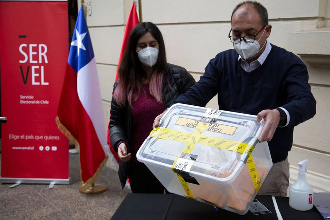 Elecciones en Chile: dos extremos en puja para definir al sucesor de Piñera