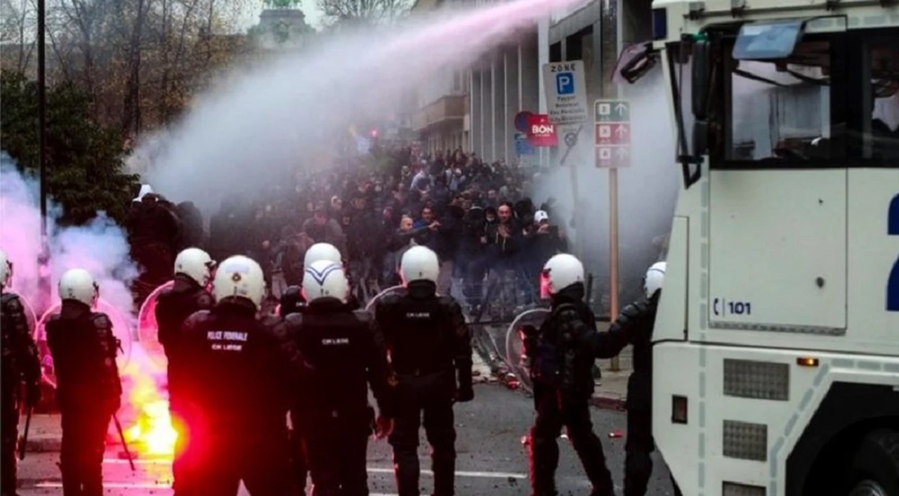 Por qué crecen las violentas protestas en Europa mientras la pandemia se recrudece